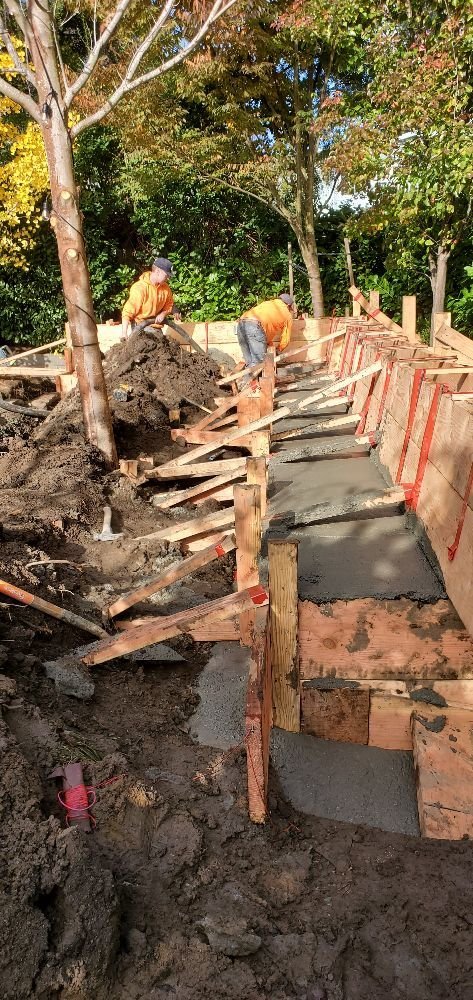 Concrete retaining wall project